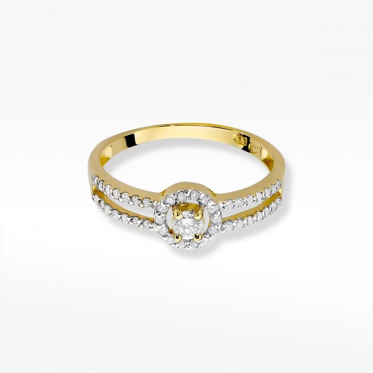 Pierścionek zaręczynowy z diamentami