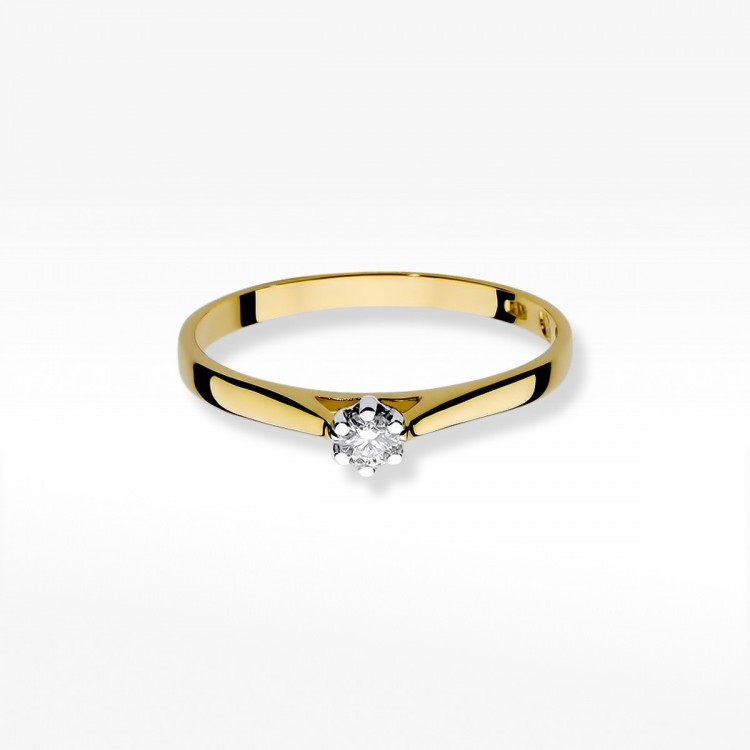 Pierścionek zaręczynowy z diamentem