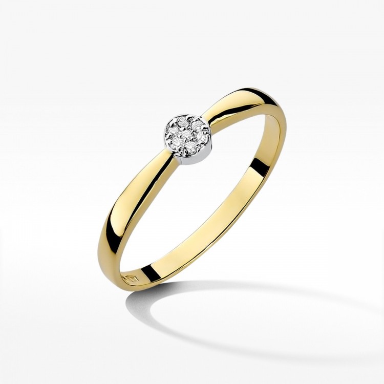 Pierścionek zaręczynowy z diamentami