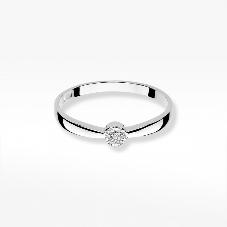 Pierścionek zaręczynowy z diamentami