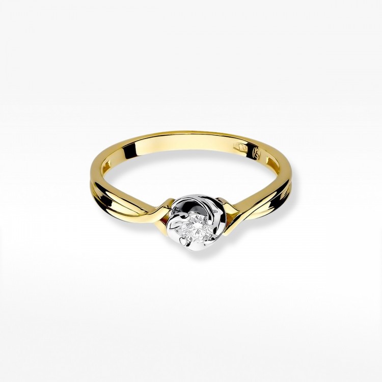 Pierścionek zaręczynowy z diamentem