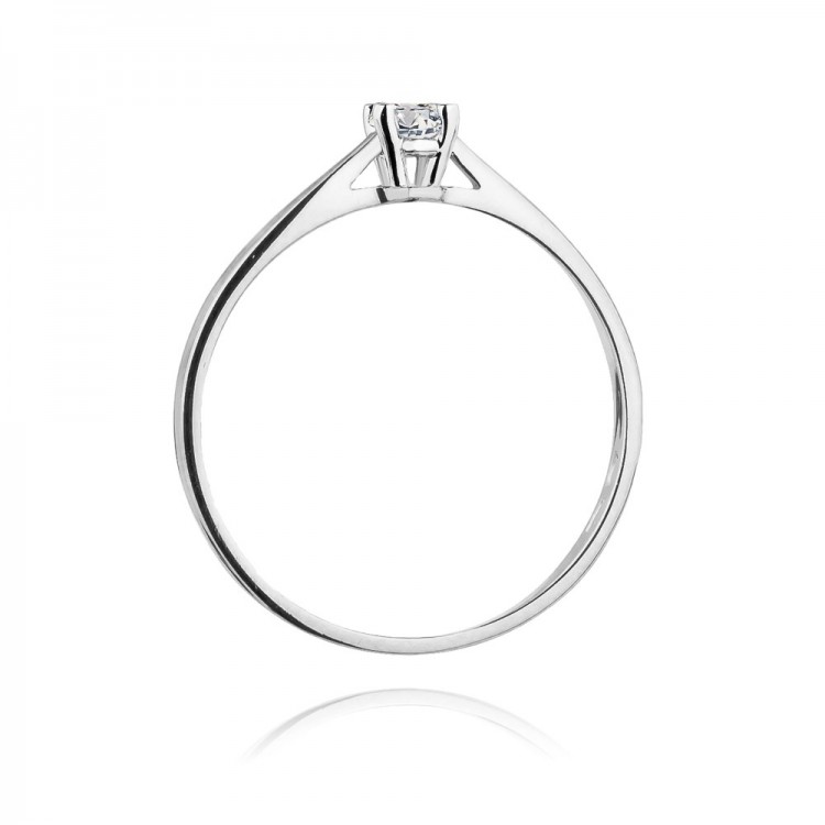 Złoty pierścionek z diamentami