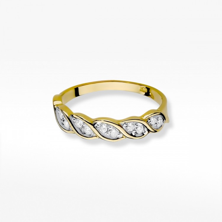 Złoty pierścionek z diamentem