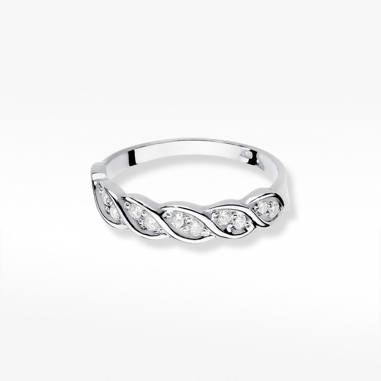 Złoty pierścionek z diamentem