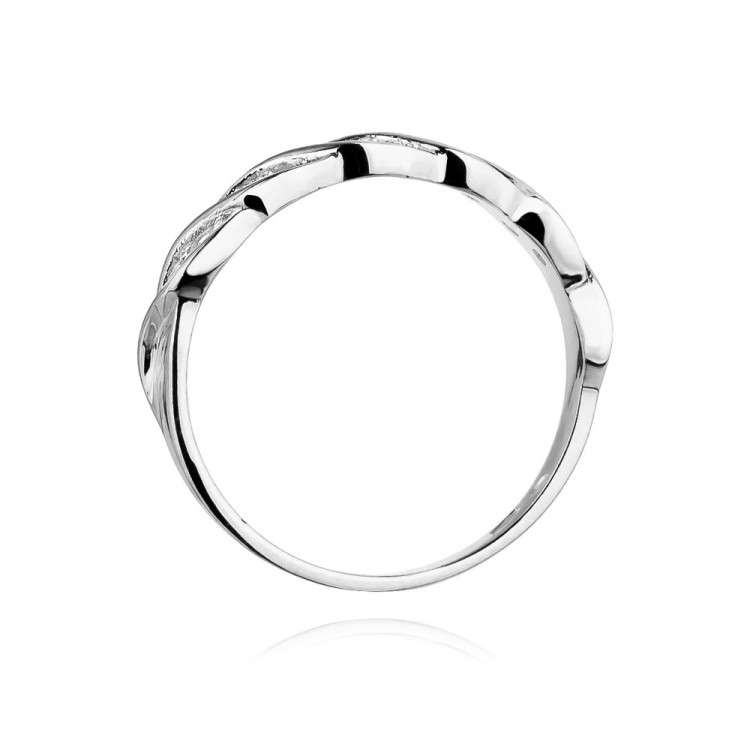 Złoty pierścionek z diamentem