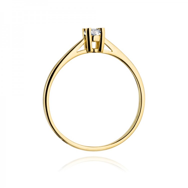 Pierścionek zaręczynowy z diamentem