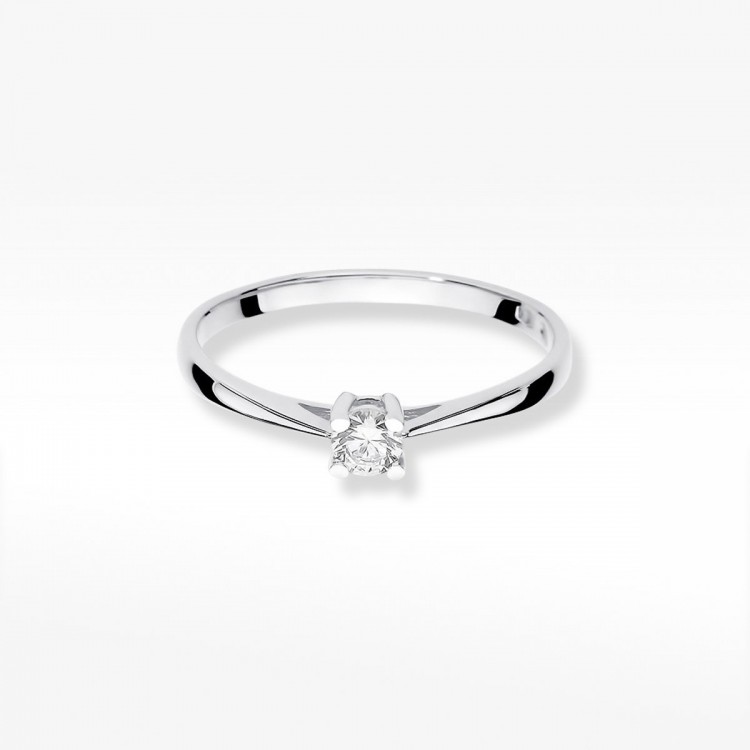 Pierścionek zaręczynowy z diamentem