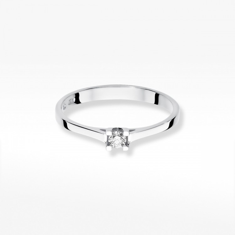 Złoty pierścionek z diamentem