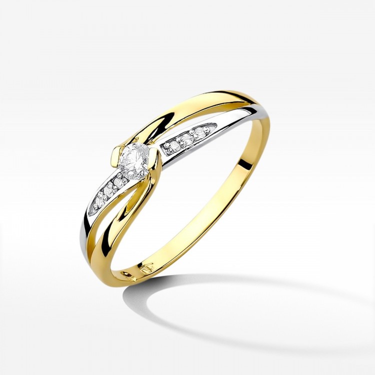 Złoty pierścionek z diamentami