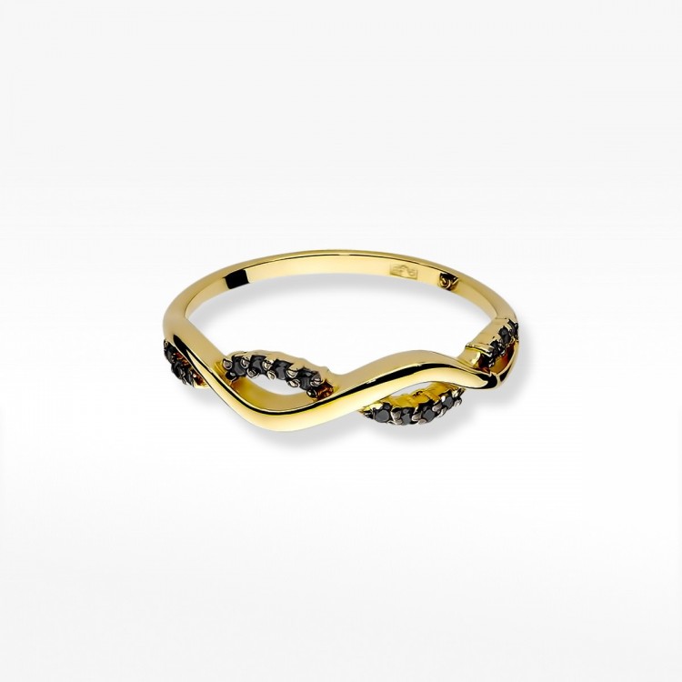 Pierścionek z czarnymi diamentami