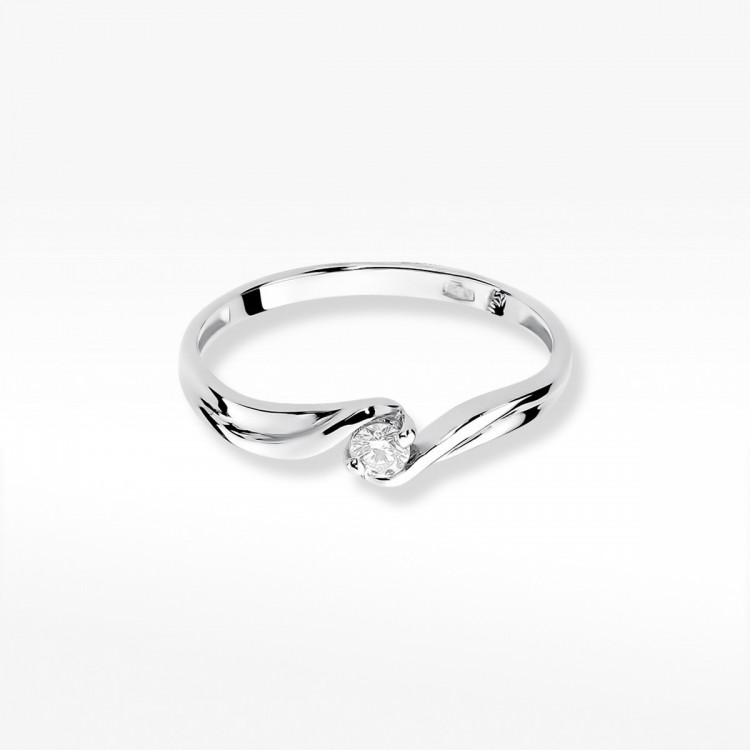 Pierścionek z białego złota z diamentem