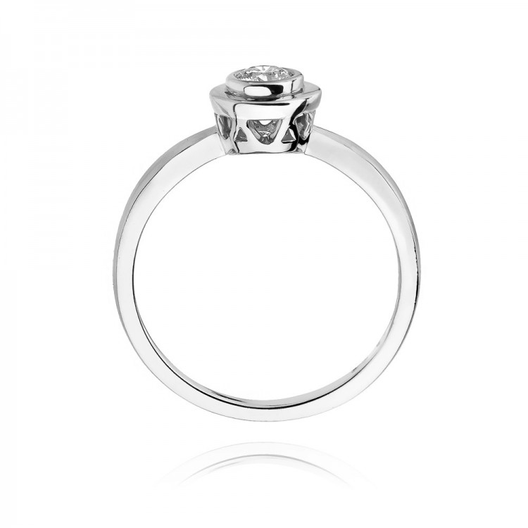 Pierścionek z białego złota z diamentem