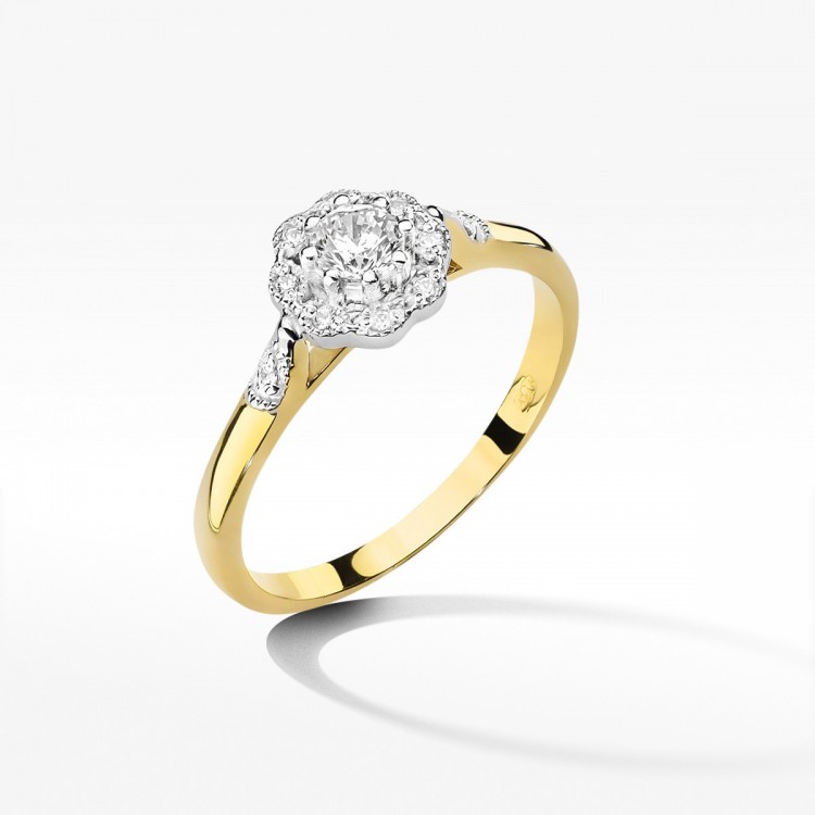 Pierścionek z diamentami