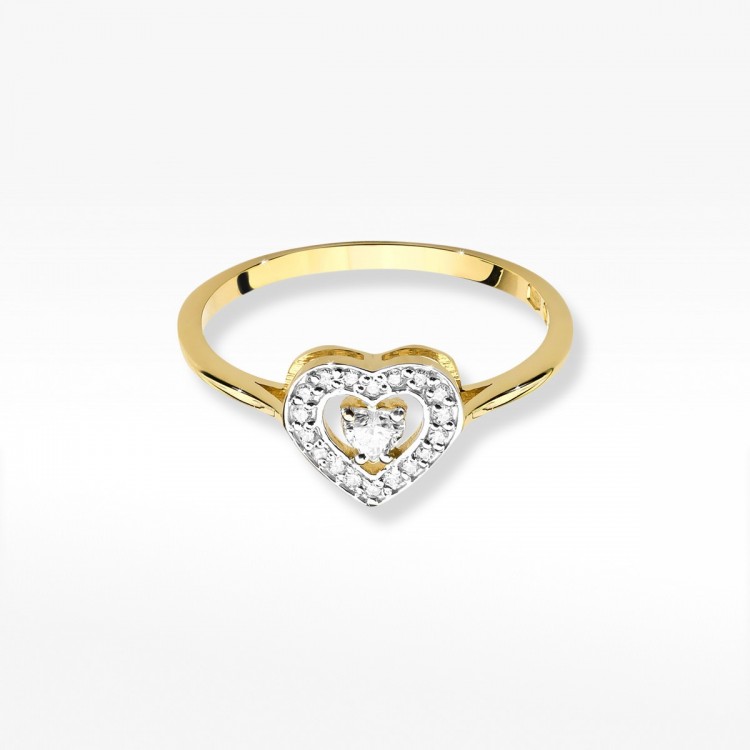 Pierścionek z diamentami w kształcie serca
