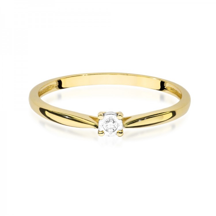 Pierścionek z diamentem