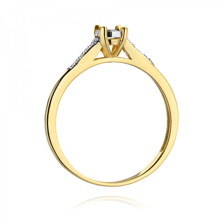 Pierścionek z diamentami