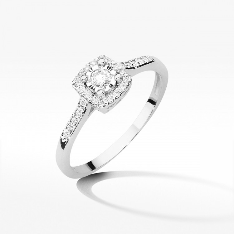 Pierścionek z diamentami