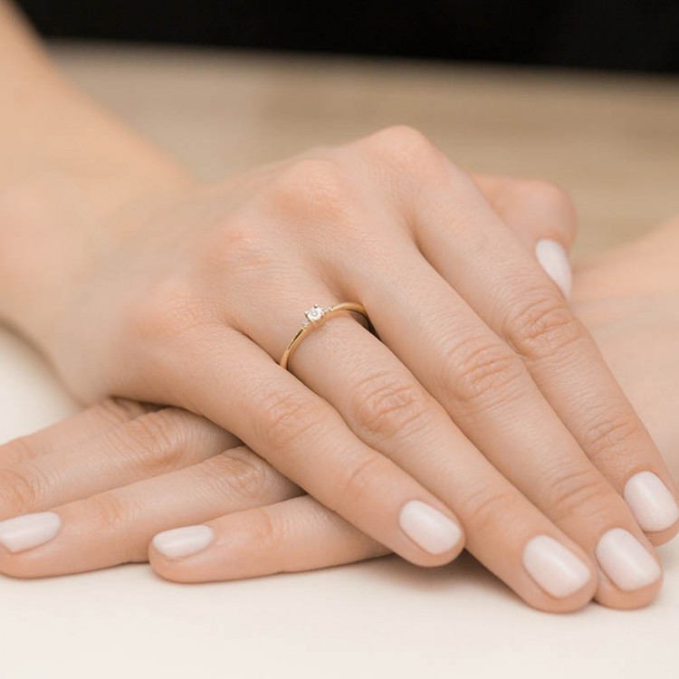 Pierścionek z diamentami