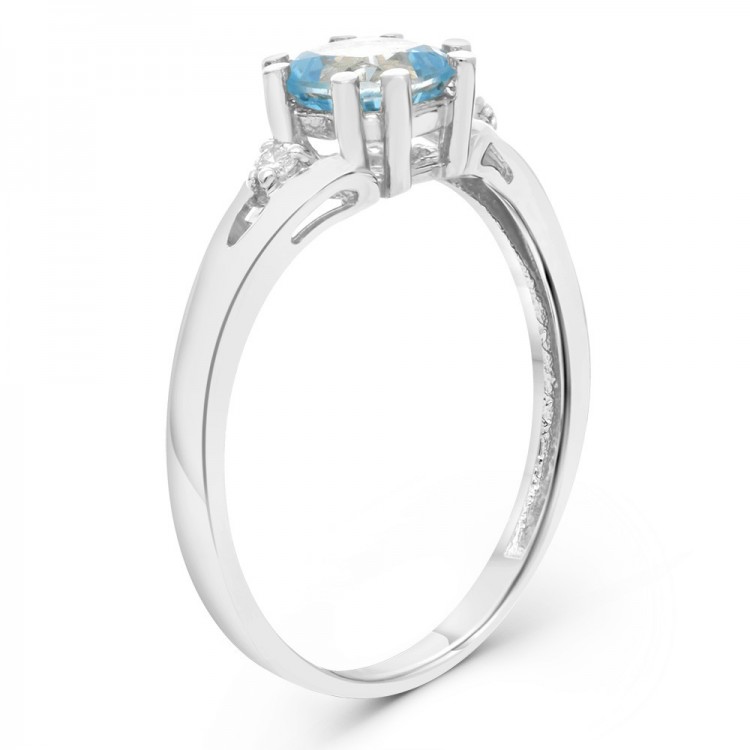 Pierścionek z diamentami i topazem