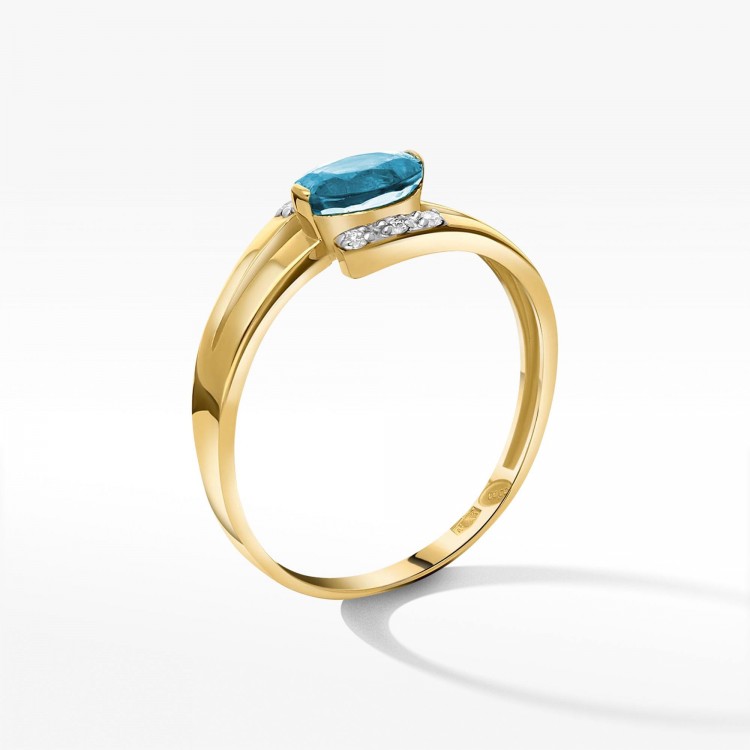 Złoty pierścionek z topazem