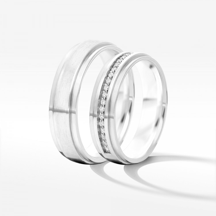 Obrączki ślubne z białego złota 5mm półokrągłe