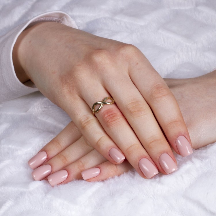 Pierścionek ze złota symbol nieskończoności