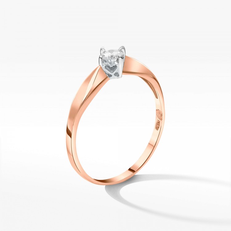 Pierścionek z różowego złota z diamentem
