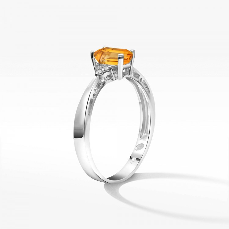 Złoty pierścionek z cytrynem i diamentami