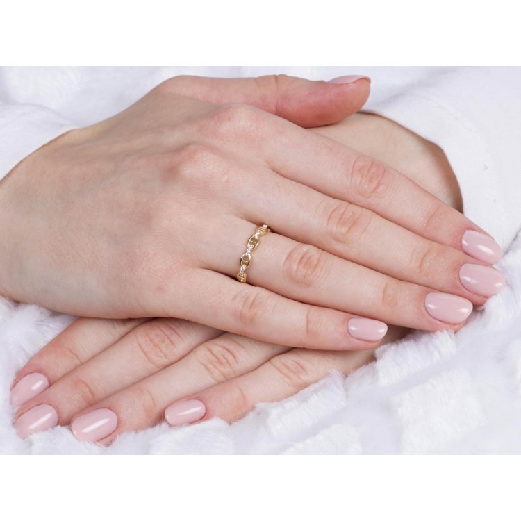 Niepowtarzalny złoty pierścionek