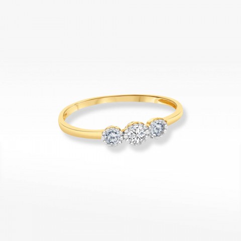 Delikatny złoty pierścionek z cyrkoniami