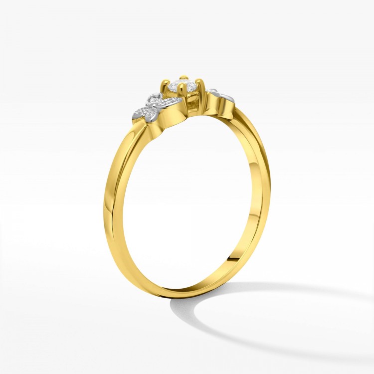 Złoty pierścionek z motywem motyli