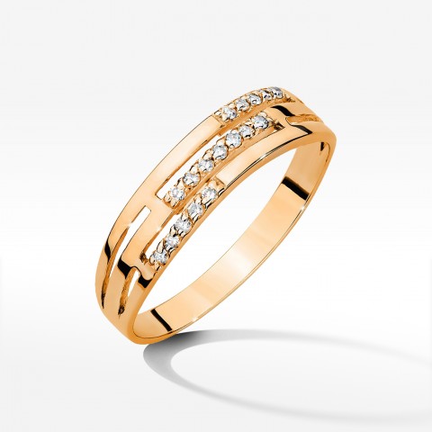 Pierścionek z różowego złota z diamentami