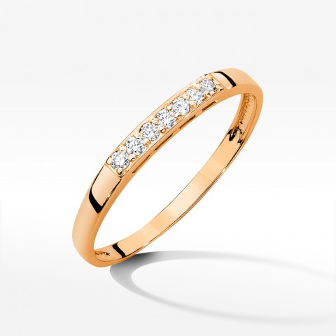 Pierścionek z różowego złota z diamentami