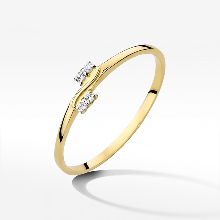 Pierścionek z żółtego złota z diamentami