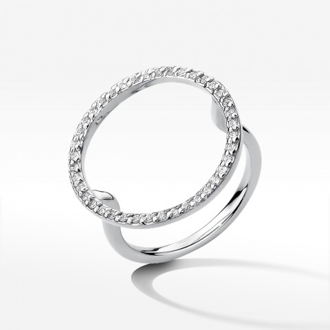 Pierścionek z białego złota z diamentami