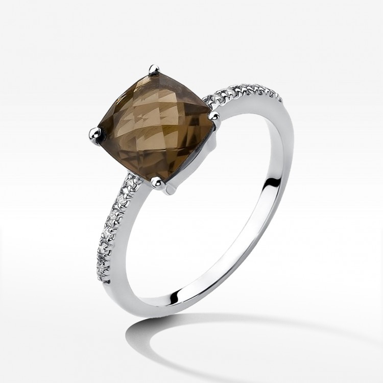 Pierścionek z białego złota z kwarcem