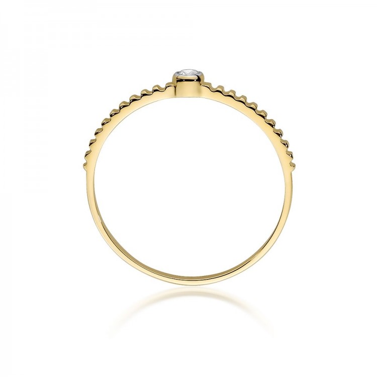 Pierścionek z żółtego złota z diamentem