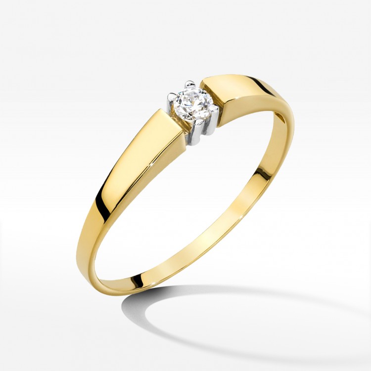 Pierścionek z żółtego złota z diamentami