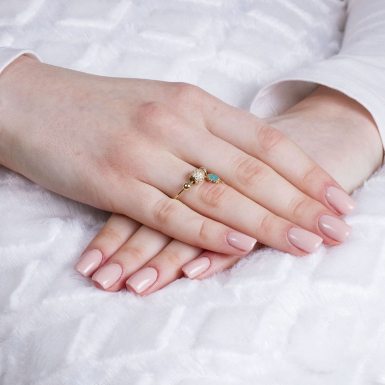 Złoty pierścionek z koniczynką