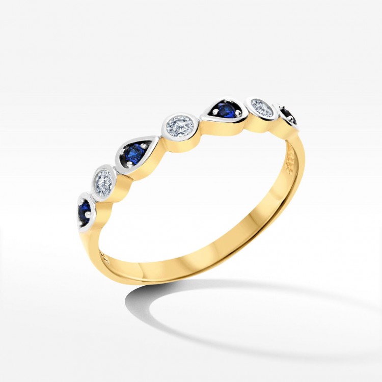 Złoty pierścionek z cyrkoniami