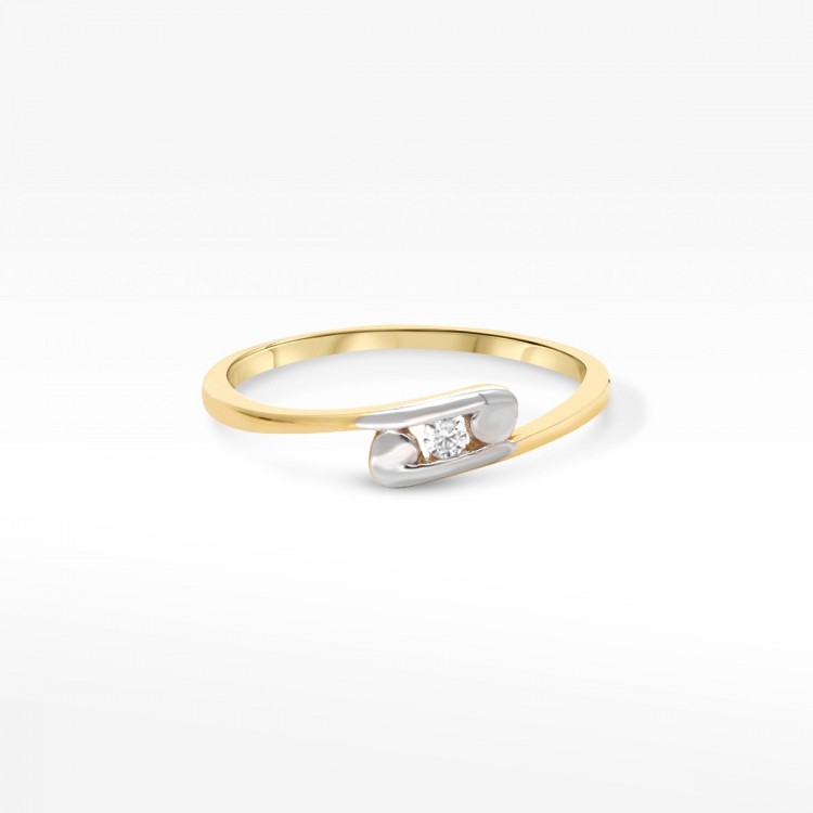 Złoty pierścionek z cyrkonią