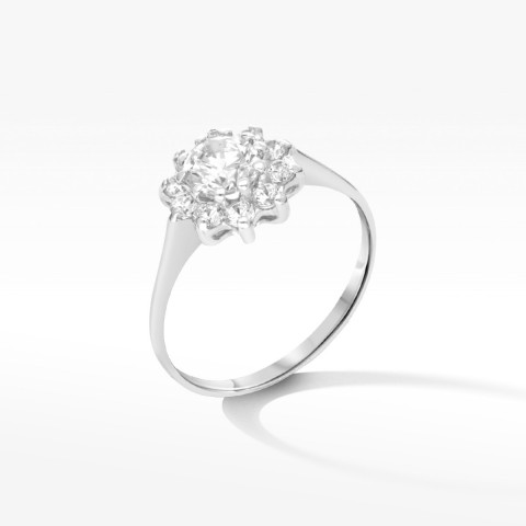 Pierścionek z białego złota