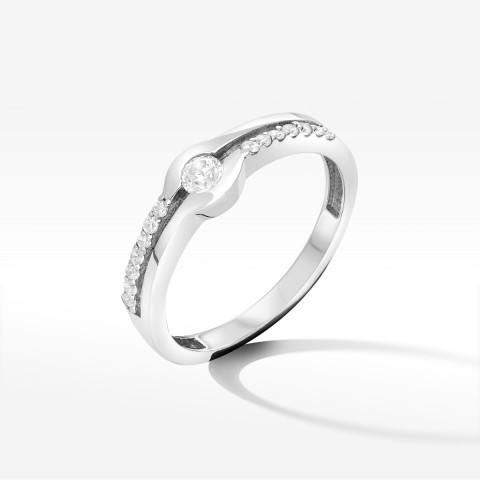 Pierścionek z białego złota