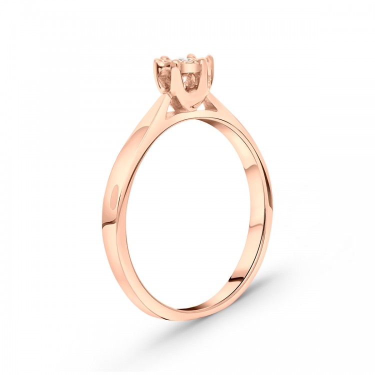 Pierścionek z diamentem