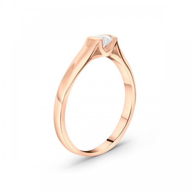 Pierścionek z diamentem