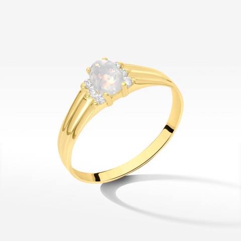 Pierścionek ze złota z opalem