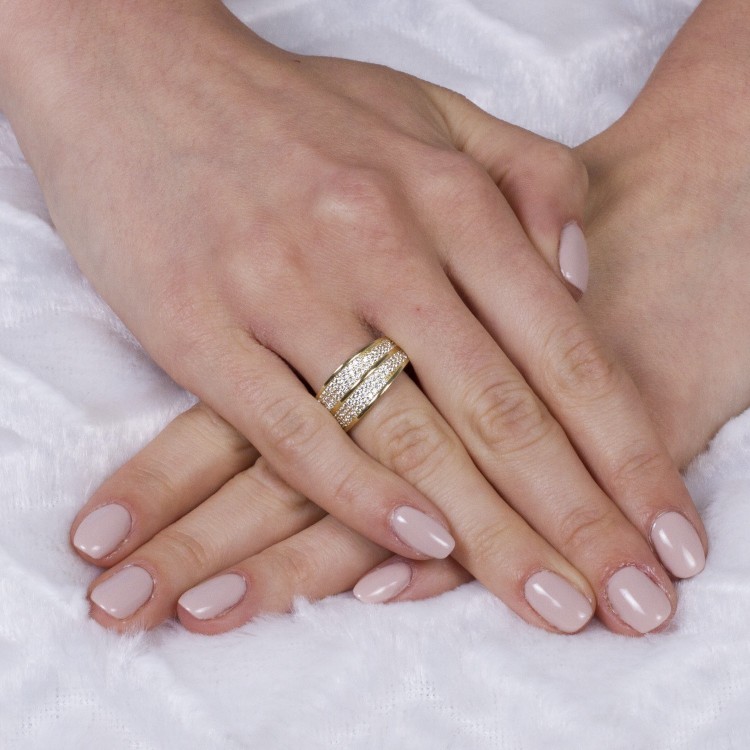 Pierścionek ze złota z cyrkoniami