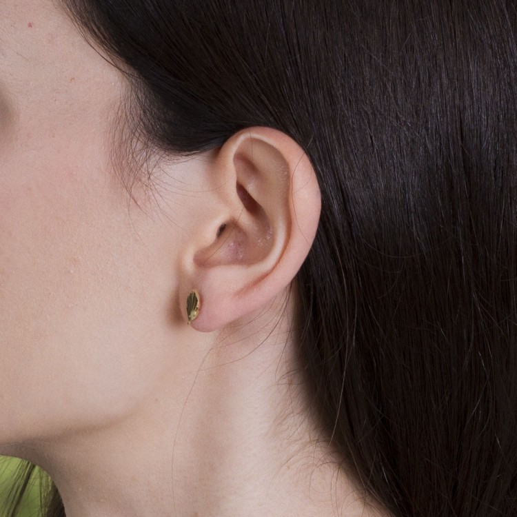 Kolczyki ze złota z frezami sztyfty