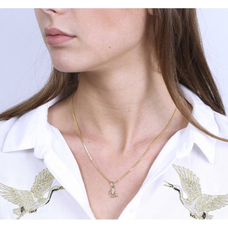 Złota zawieszka panna