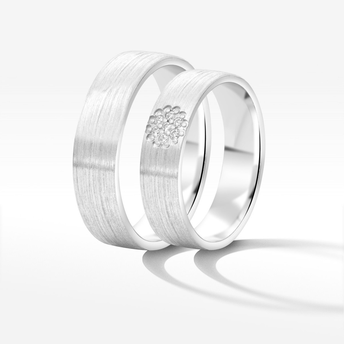 Obrączki ślubne z białego złota 5mm półokrągłe